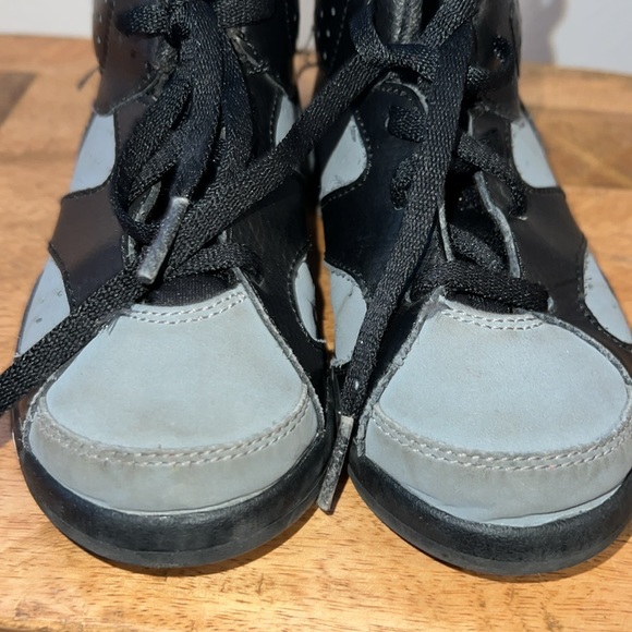 Jordan 6 cool grey size 10c - Picture 6 of 9